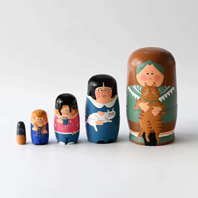  
ネコ マトリョーシカ 