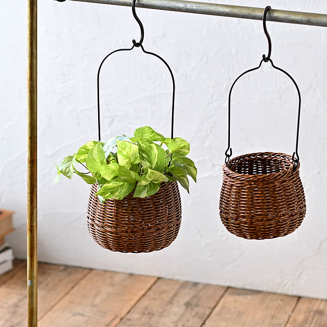  
ユティル アイアンハンドルポット 