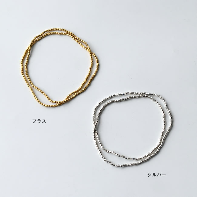 ブラスとシルバープレイテッドの色比較