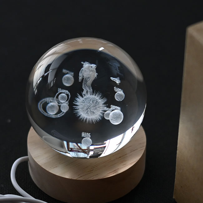 GALAXY LED GLOBE ガラスボール内部の3D宇宙彫刻ディテール