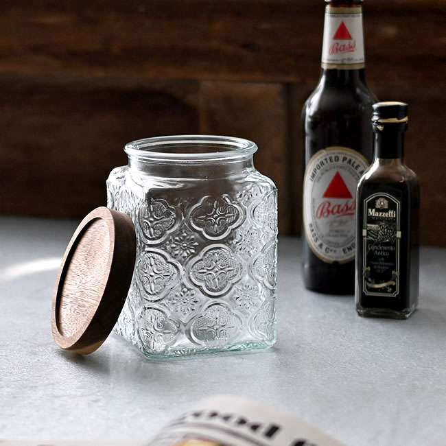 木蓋を外したレリーフガラスキャニスターLサイズの本体ディテール