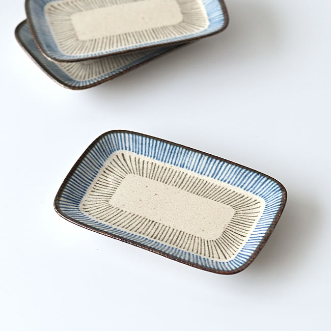 青茶十草 長角皿 | ゼネラルストア オルネ 青茶十草 長角皿 | ゼネラルストア オルネ