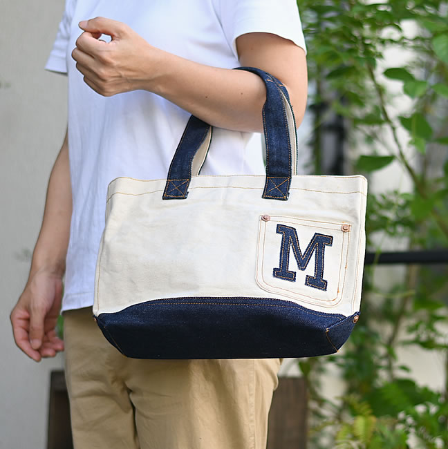 帆布 イニシャルトート