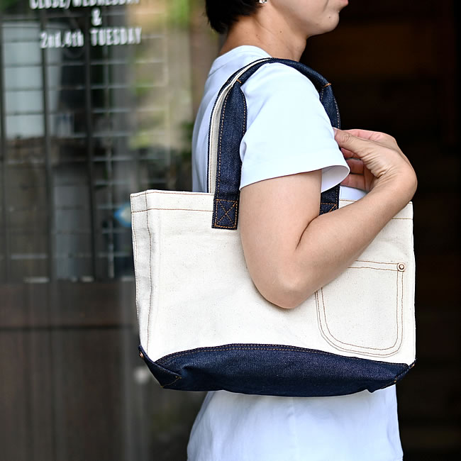 帆布 イニシャルトート