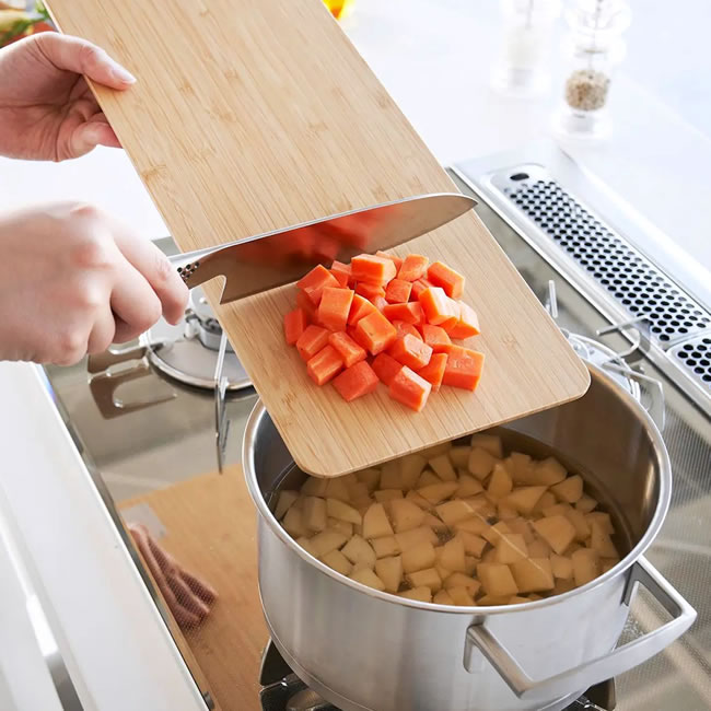 まな板 切る・置く・盛るが一枚でできる まな板｜ゼネラルストア オルネ