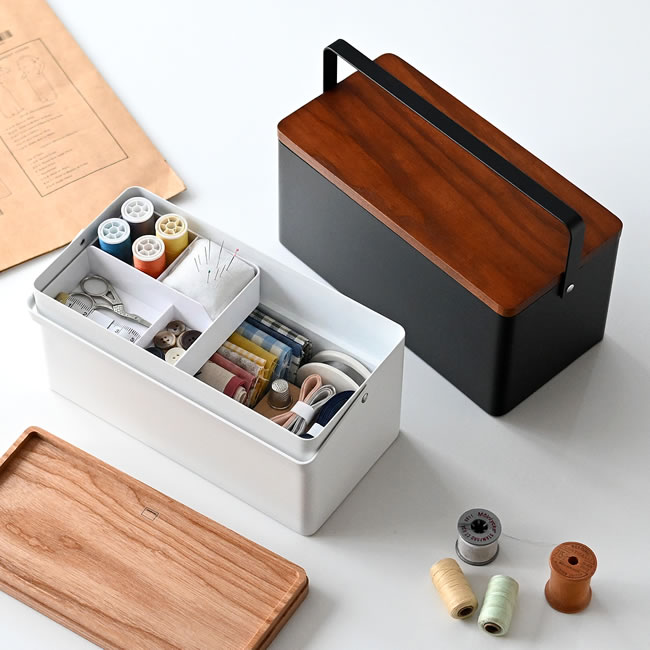  
木蓋と取っ手付きのモダンな裁縫箱 タワー 