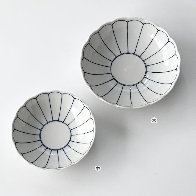 菊模様 白磁深鉢｜和洋中に使える藍線のうつわ｜ゼネラルストア オルネ